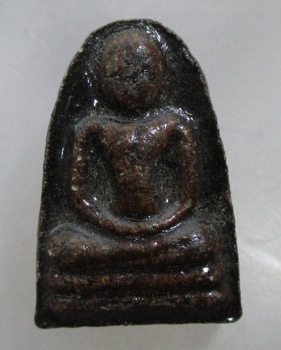 20 บาท พระเพชรหลีก บูชาครู ไม่ทราบที่ครับ