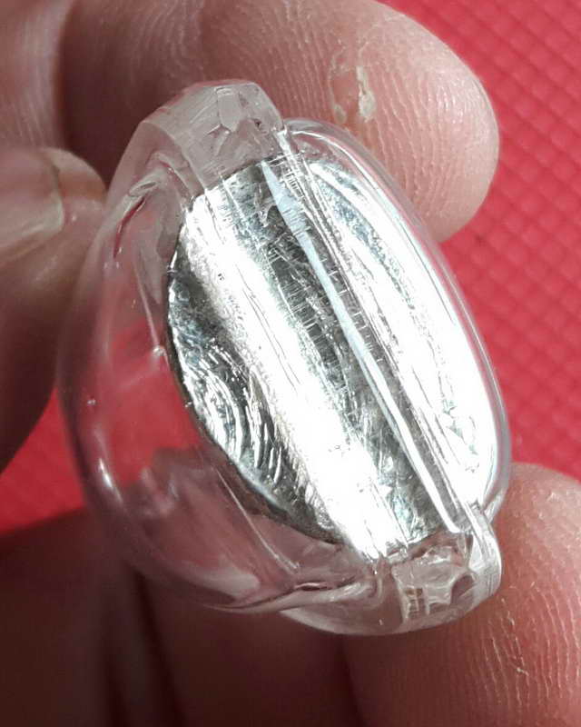 พระรูปเหมือนปั๊ม หลวงพ่อเงิน บางคลาน ปี 15 ออกวัดวังจิกพิมพ์มือมีจุด