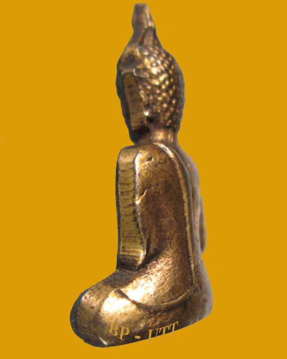 ดูง่าย ** ปี 2505 พระกริ่ง รุ่นแรก พิมพ์หน้านาง หลวงพ่อพระใส ( พลอยหาย ) **