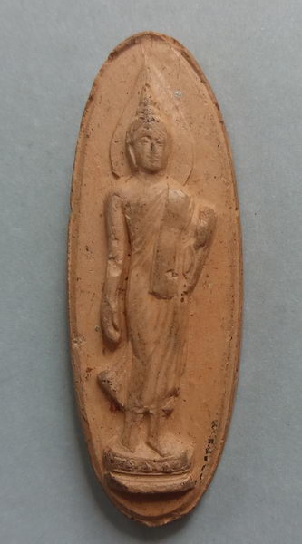 25 พุทธศตวรรษ (เคาะเดียวแดง) เนื้อดิน "มีหน้าตา" 002