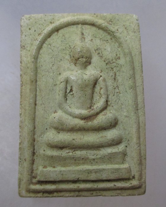 20 บาท พระสมเด็จเนื้ออมเขียว หลังยันต์ ไม่ทราบที่ครับ