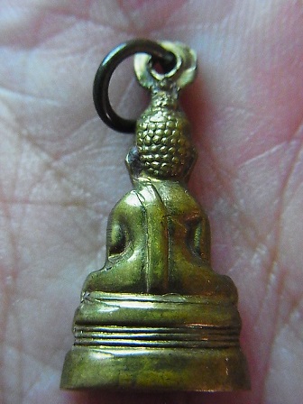 พระกริ่งปั๊ม หลวงพ่อโต เนื้อทองเหลืองผิวไฟ สวยมาก