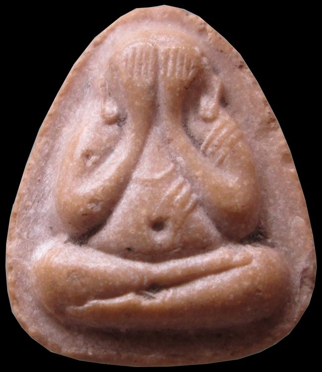 พระปิดตา 108ปี หลวงปู่โต๊ะ เนื้อเกษร กล่องเดิมครับ เคาะแรกแดงครับ