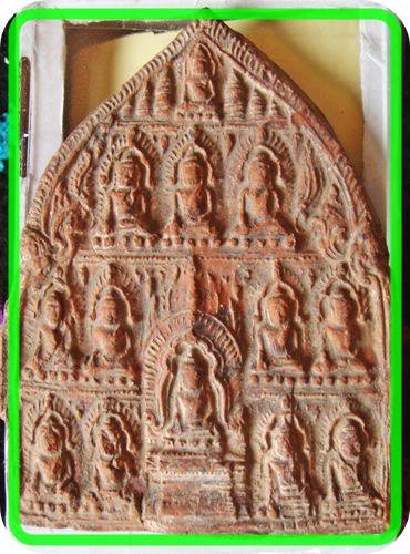 พระแผงซุ้มนครโกษา เนื้อดิน กรุวัดเชตุพน