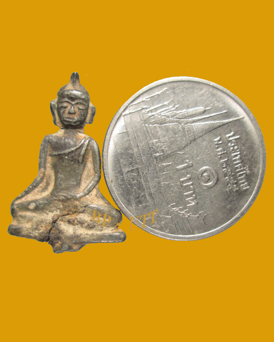 ** พระยอดธง กรุพญาดำ จ.สุโขทัย (เนื้อชินเงิน) **