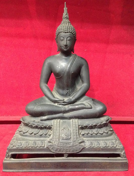 พระสัมพุทธภูธรินทร์ ปี 2516 หน้าตัก 5 นิ้ว ในหลวง ร.9 เสด็จเททอง (พระบูชารุ่นแรกของกรมตำรวจ)