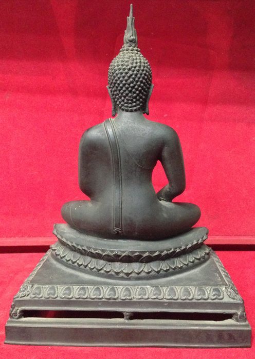 พระสัมพุทธภูธรินทร์ ปี 2516 หน้าตัก 5 นิ้ว ในหลวง ร.9 เสด็จเททอง (พระบูชารุ่นแรกของกรมตำรวจ)