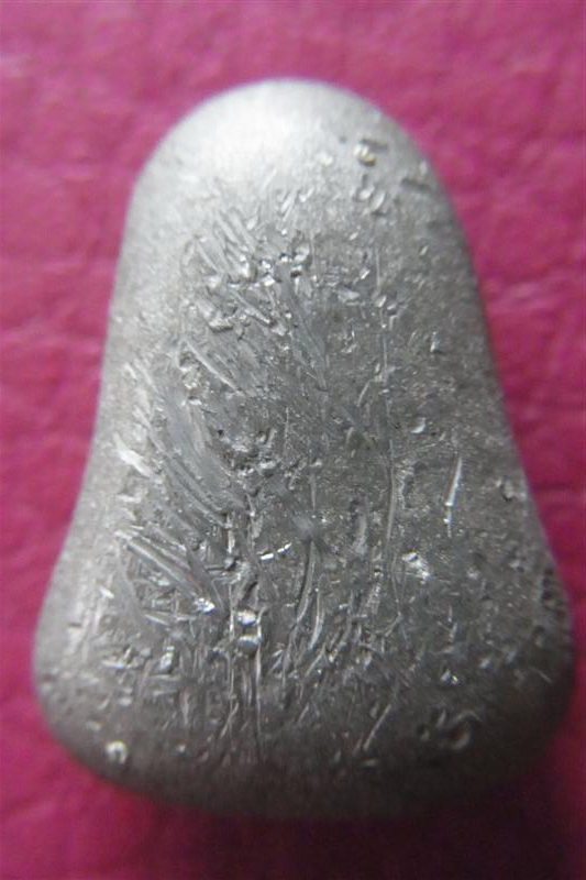 พระปิดตาเจ้าคุณผล วัดหนัง บางขุนเทียน พิมพ์นะหัวเข่า เนื้อตะกั่ว..