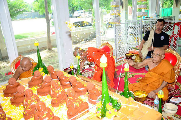 พระสังกัจจายน์ วัดจันทร์ อยุธยา หน้าตัก 7 นิ้ว เนื้อกระเบื้องหลังคาโบสถ์ ปี 2557