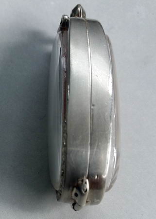 25 ศตวรรษ (เคาะเดียวแดง) เนื้อดิน+กรอบเงินเลี่ยมกันน้ำ ก02