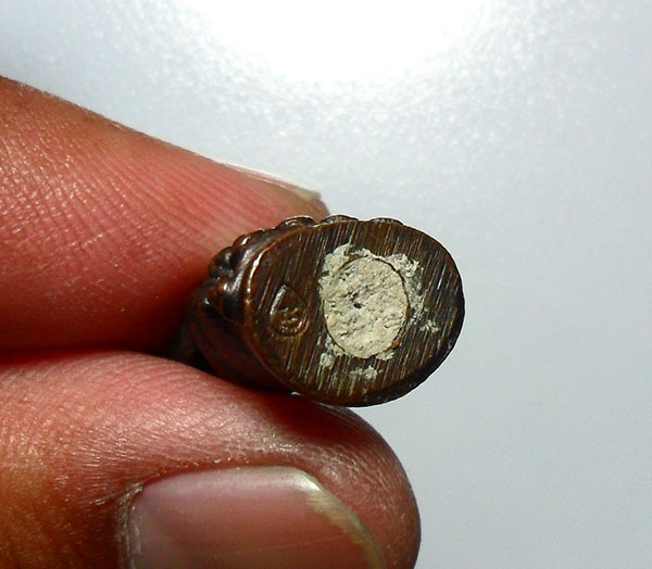 พระกริ่งชินบัญชรน้อย อุดผงพรายหลวงปู่ทิม ผสมชนวนพระกริ่งชินบัญชร หลวงพ่อสาคร วัดหนองกรับ ผงอุดเต็ม