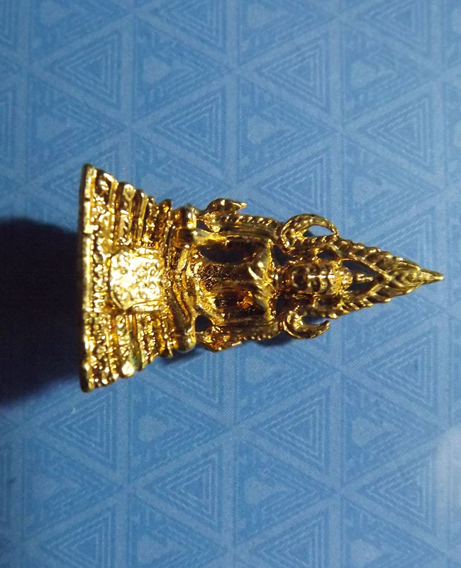 สมเด็จองค์ปฐม หลวงพ่อฤษีลิงดำ ออกที่วัดชัยชนะสงคราม อ.หาดใหญ่  จ.สงขลา