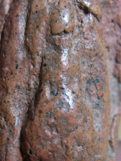 พระรอด เนื้อดิน ปีกกว้าง กรุวัดโปรดเกตุ จ.นนทบุรี มาพร้อมบัตรรับรองความแท้ 