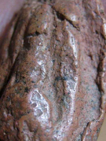 พระรอด เนื้อดิน ปีกกว้าง กรุวัดโปรดเกตุ จ.นนทบุรี มาพร้อมบัตรรับรองความแท้ 