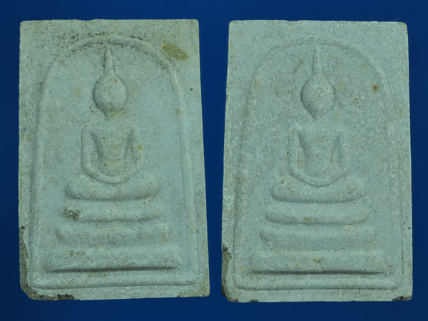 2องค์พระสมเด็จผสมผงพรายกุมารหลังยันต์ห้าโรยพลอย หลวงพ่อสาคร ปลุกเสกเดี่ยว ปี2552  กล่องเดิม ชุด3