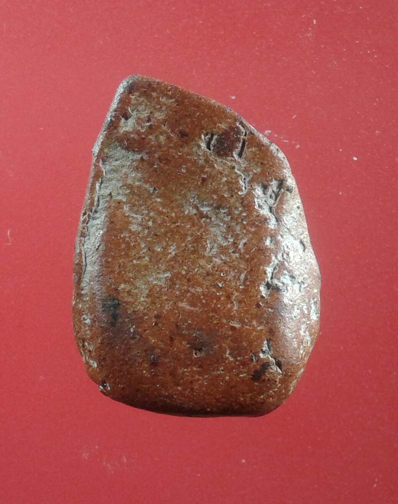 พระนางพญา กรุวัดบ้านกล้วย จ.พิจิตร เนื้อดิน