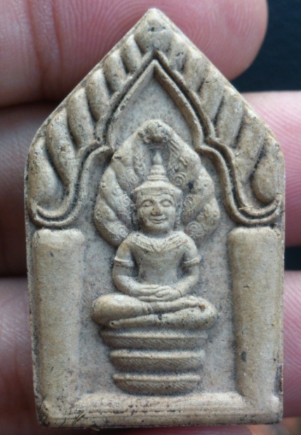 ขุนแผนปู่หงษ์ เนื้อดิน