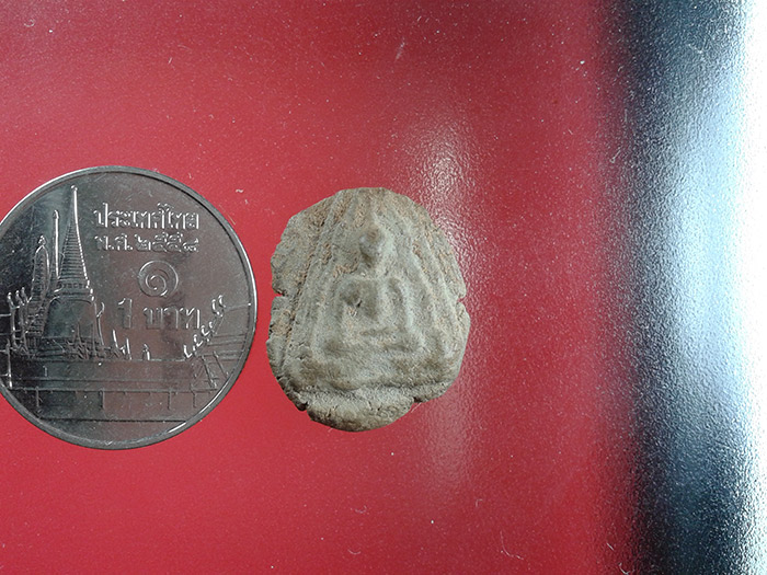 พระนางพญา กรุสุโขทัย เนื้อดิน 