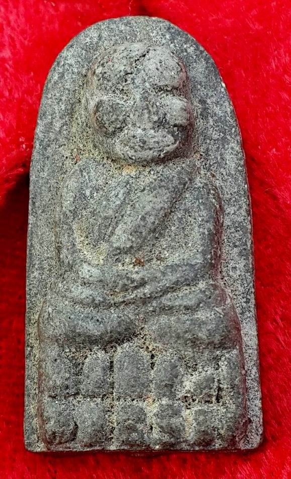 หลวงปู่ทวดพิมพ์พระรอด หลวงปู่หมุน ฐิตสีโล ปลุกเสก รุ่นพระเจ้า 5 พระองค์ (2)