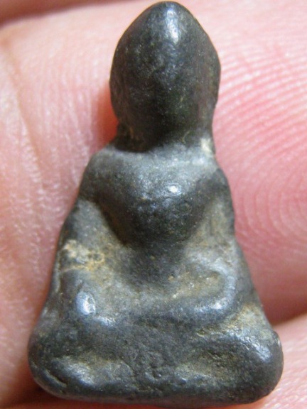 พระท่ากระดานน้อย เนื้อตะกั่วสนิมแดง กรุศาลเจ้า จ.ราชบุรี มาพร้อมบัตรรับรอง