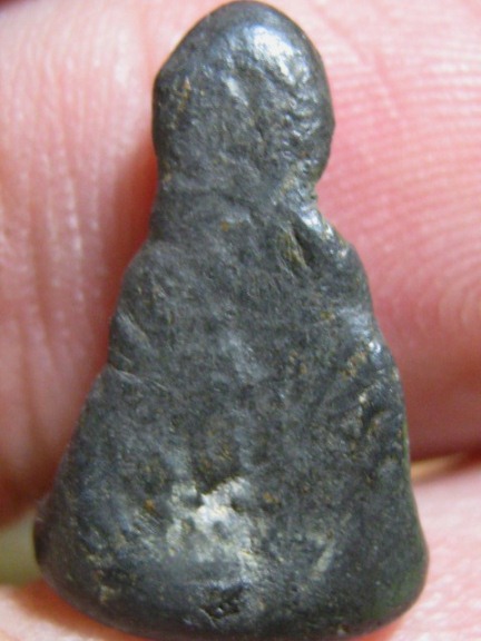 พระท่ากระดานน้อย เนื้อตะกั่วสนิมแดง กรุศาลเจ้า จ.ราชบุรี มาพร้อมบัตรรับรอง