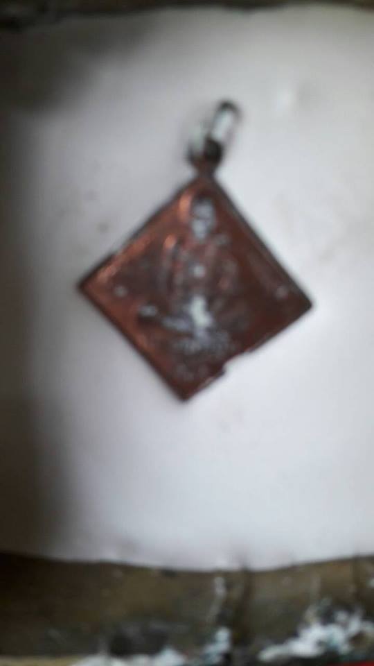 พระบูชา(เดินธุดงค์)หลวงปู่หมุนรุ่นจักรพรรดิตราธิราชปี2545