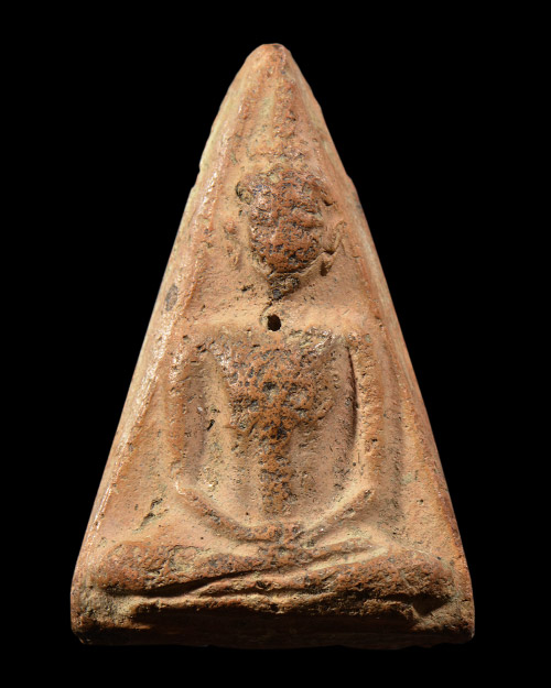 พระนางพญา กรุวัดเวียง จ.อยุธยา เนื้อดิน สภาพสวย มีหน้าตาครับ