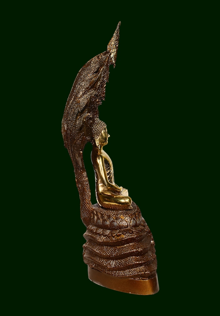 พระบูชานาคปรก สองถอด ไม่ทราบที่ เนื้อทองเหลือง หล่อหนา