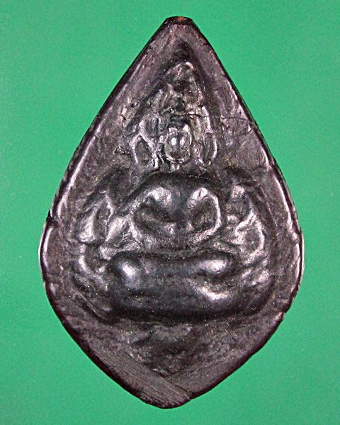 พระกลีบบัวอรุณเทพบุุตร เนื้อเ มฆพัตร หลวงพ่อเฮง วัดบ้านขอม