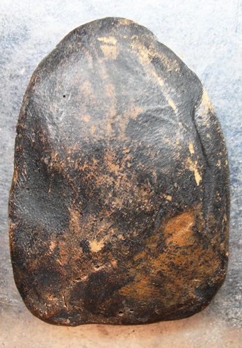 พระขุนไกร เนื้อดินเก่าๆ ลงรักษ์เก่าครับ