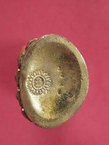 5 องค์ พระกริ่งธรรมมุนี หลวงพ่อแพ วัดพิกุลทอง เนื้อทองทิพย์ ปี39 ....กล่องเดิม.