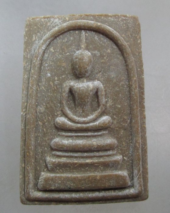 20 บาท พระสมเด็จเนื้อผงแก่น้ำมัน ไม่ทราบที่ครับ