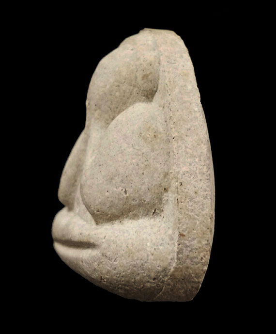 พระปิดตารุ่นแรก หลวงปู่หมุน วัดป่าหนองหล่ม พิธีเจริญลาภ ปี42 เนื้อขาวอมเทา สภาพสมบูรณ์