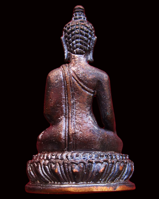พระกริ่งตากสินรุ่น ๒ เนื้อโลหะรมดำ ปี ๒๕๕๔ ปลุกเสกโดย หลวงปู่บัว ถามโก วัดศรีบุรพาราม จ.ตราด/๑
