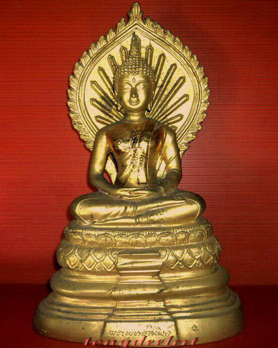 พระบูชาพระพุทธสิหิงค์ วัดพระปฐมเจดีย์ จ.นครปฐม กะไหล่ทอง สวยมากค่ะ