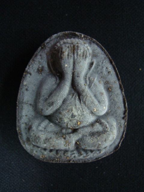 พระปิดตา หลวงพ่อแพ วัดพิกุลทอง พิมพ์ใหญ่ เนื้อผงใบลาน ปี๓๑