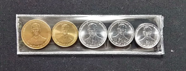 เหรียญกษาปณ์ กาญจนาภิเษกชนิดราคา 1 / 5 / 10 / 25 / 50 สตางค์ "จำนวน 5 เหรียญ" **UNC** เคาะเดียว