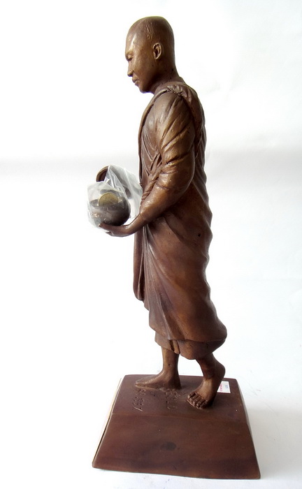 พระบูชา หลวงพ่อชำนาญ เปิดบาตรรับทรัพย์ ก้าวหน้า เนื้อโลหะ บาตรสัมฤทธิ์ หมายเลข 508