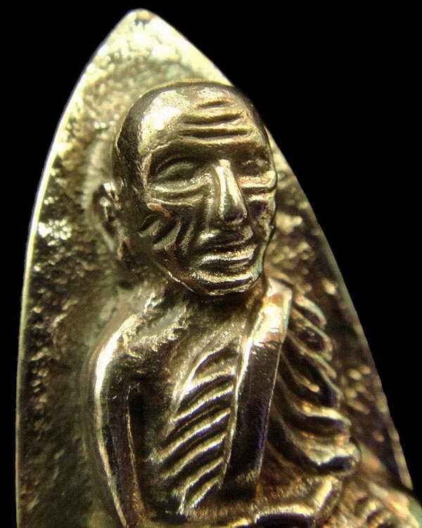 เตารีดใหญ่ A (อาปาก้า) 101 ปี อาจารย์ทิม พิธี สถูป หลวงพ่อทวด วัดช้างให้ และ พิธีศาลหลักเมือง