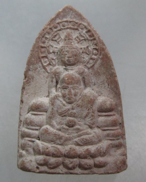 20 บาท ผงพุทธซ้อน (พระพุทธ หลวงปู่ทวด) มูลนิธิโพธิจิตพุทธวงศ์ (มวลสารศักดิ์สิทธิ์มากมาย)