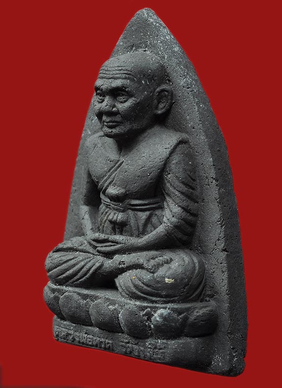 หลวงพ่อทวดเนื้อว่าน2537 รุ่นสร้างศูนย์ศิลปาชีพ พิมพ์จัมโบ้พิเศษ สูง 3 นิ้ว (2)