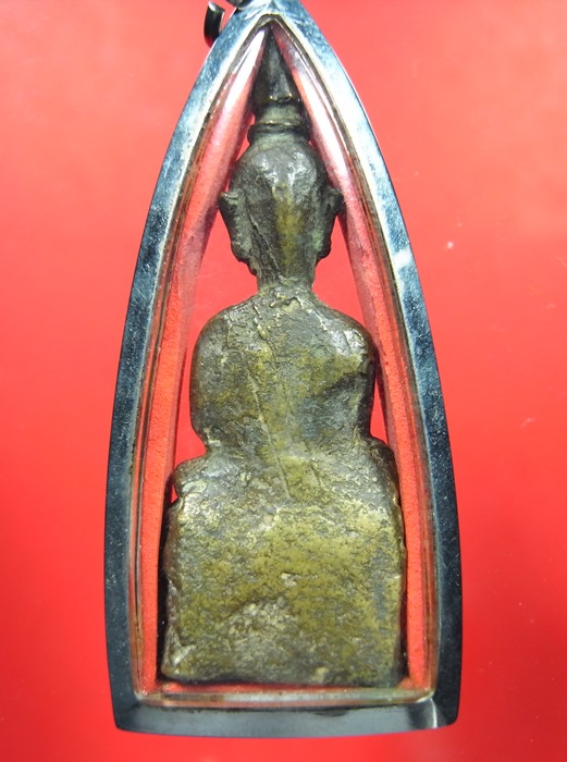 พระเชียงรุ้ง 