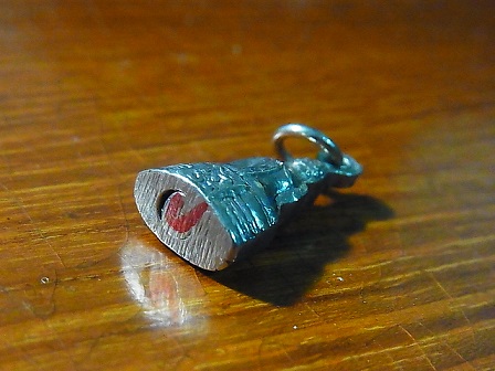 พระกริ่งปั๊ม หลวงพ่อโสธร เนื้ออัลปาก้า