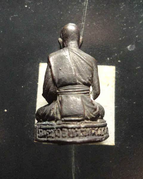 รูปหล่อ หลวงปู่ทิม วัดพระขาว เคาะเดียว