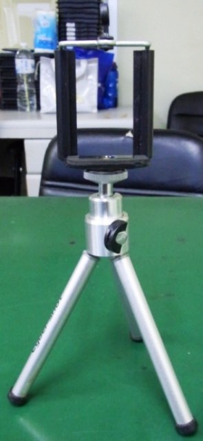 ขาตั้งกล้องพร้อมตัวหนับครับ