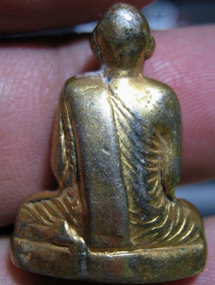 พระรูปหล่อหลวงพ่อแพ รุ่นแรก ปี2508 เนื้อทองเหลือง วัดพิกุลทอง จ.สิงห์บุรี 