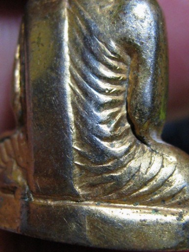 พระรูปหล่อหลวงพ่อแพ รุ่นแรก ปี2508 เนื้อทองเหลือง วัดพิกุลทอง จ.สิงห์บุรี 