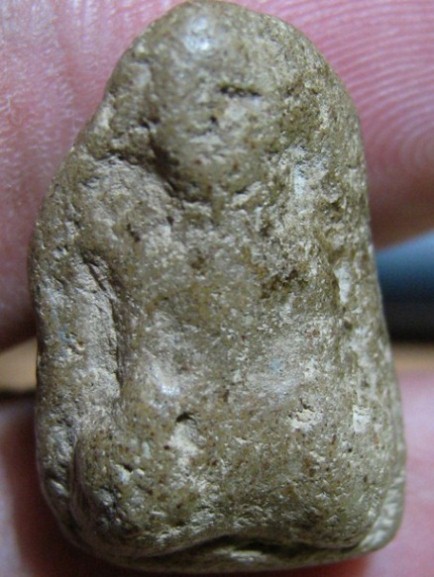 พระเม็ดน้อยหน่า เนื้อดิน จ.สุโขทัย