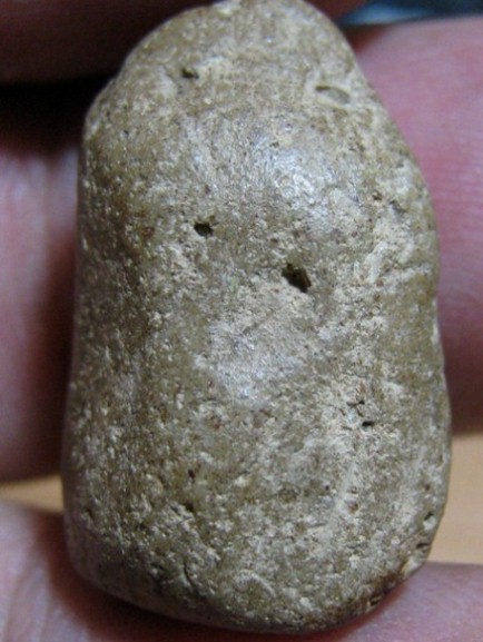 พระเม็ดน้อยหน่า เนื้อดิน จ.สุโขทัย