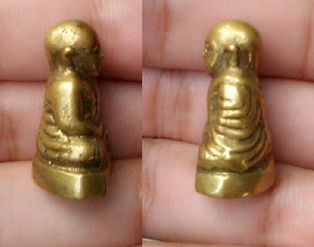 รูปหล่อหลวงพ่อเงิน ปี 15 วัดท่าบัวทอง พิมพฐานสูงนิยม ตอกcode 14/15 กริ่งดังครับ